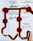 Acte du Traité portant les signatures de De Gaulle et Adenauer